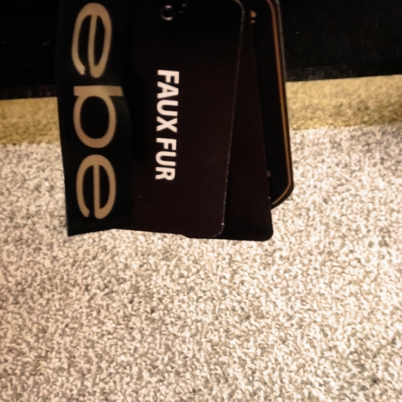 Bebe faux fur coat NWT - Picture 7 of 8